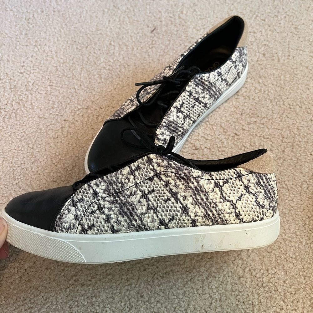 Cole hann grand pro sneakers